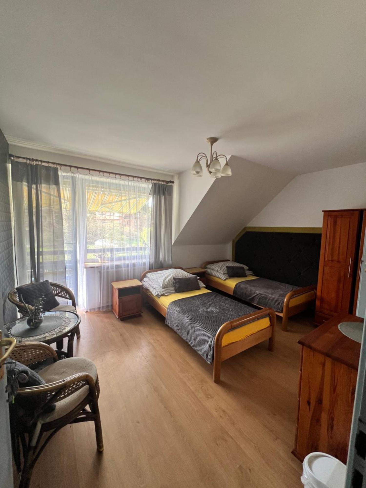 Osrodek Wypoczynku Natura W Naleczowie Exterior foto