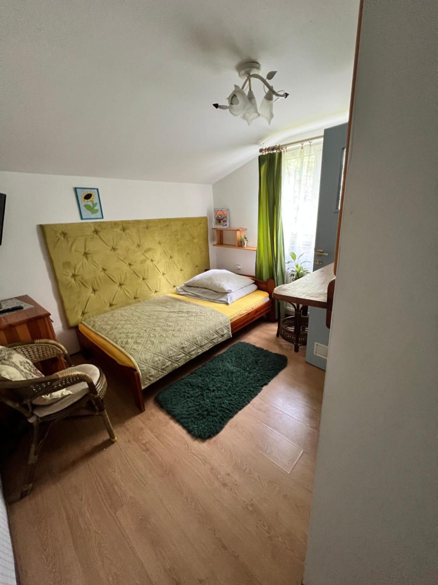 Osrodek Wypoczynku Natura W Naleczowie Exterior foto