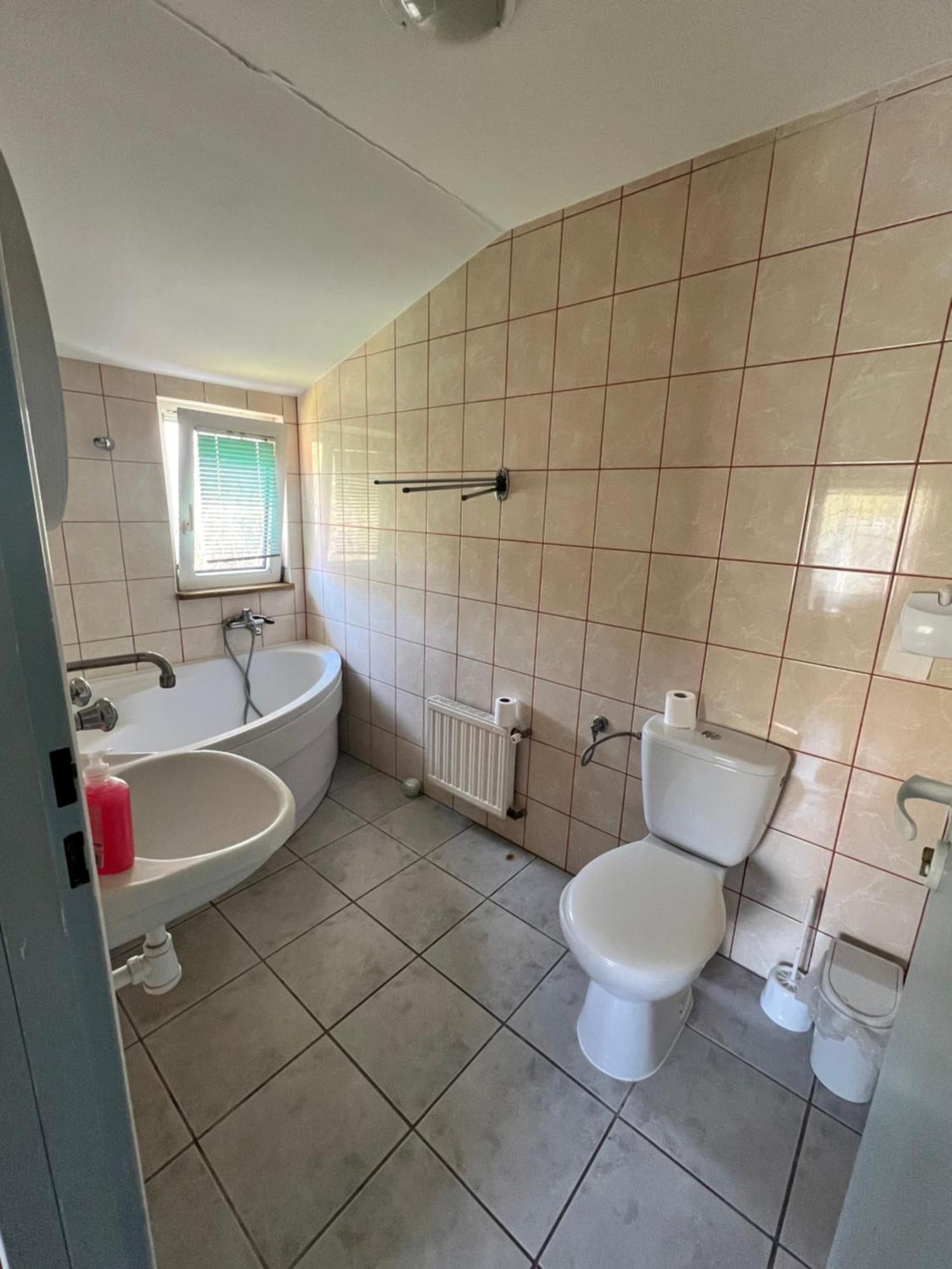 Osrodek Wypoczynku Natura W Naleczowie Exterior foto