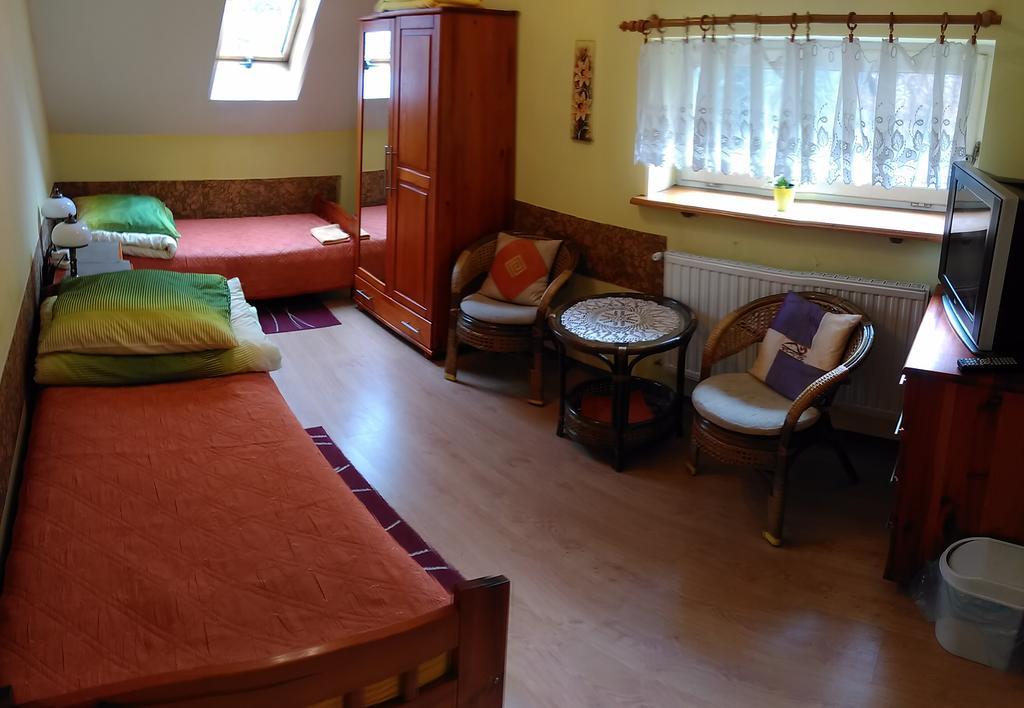 Osrodek Wypoczynku Natura W Naleczowie Exterior foto